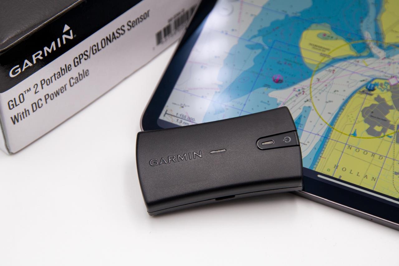 Garmin GLO 2 GPS-Receiver with Bluetooth Connection